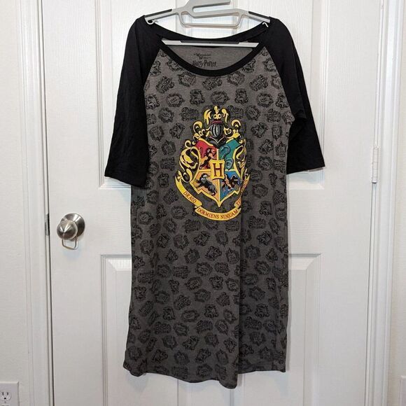 Universal Studios Wizarding World of Harry Potter Night Gown Sleep Shirt Large - Picture 8 of 9